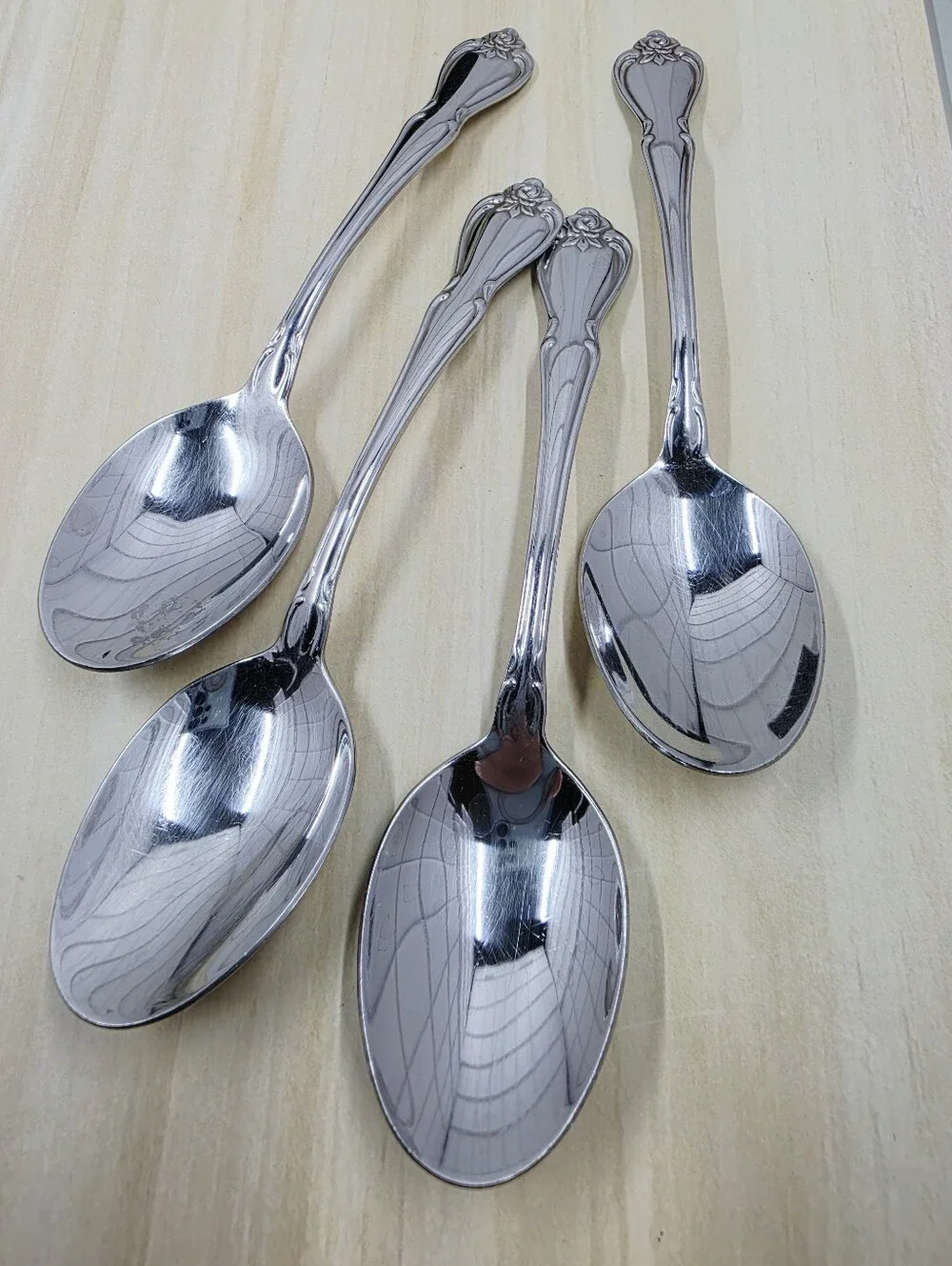 Oneida Arbor Rose True Rose Stainless Steel Flatware Set Of 18